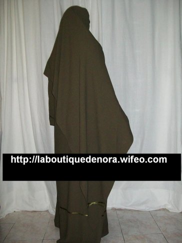 très long hijab triangle